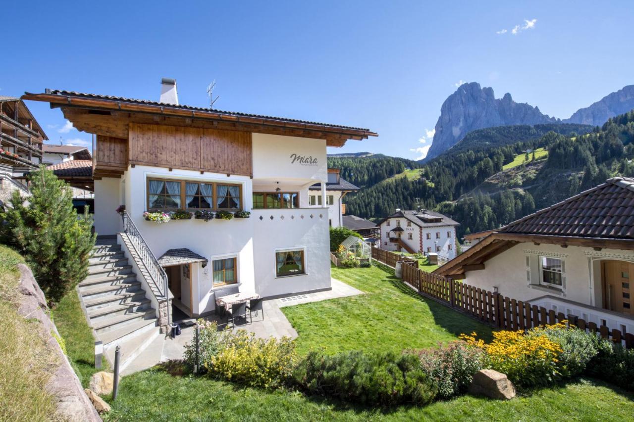 Apartments Miara Santa Cristina Val Gardena Bagian luar foto