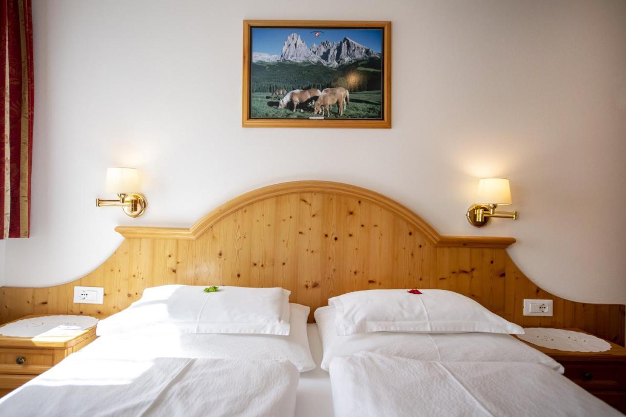 Apartments Miara Santa Cristina Val Gardena Bagian luar foto